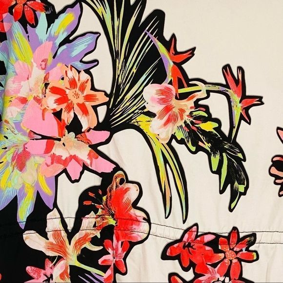 Nanette Lenore Deep V Floral Swim Coverup sz M - Picture 6 of 7